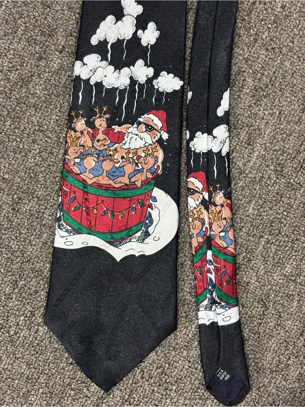 Hallmark Yule Tie Christmas Santa In Hot Tub W/ Reindeer Funny Ugly Sweater Alt